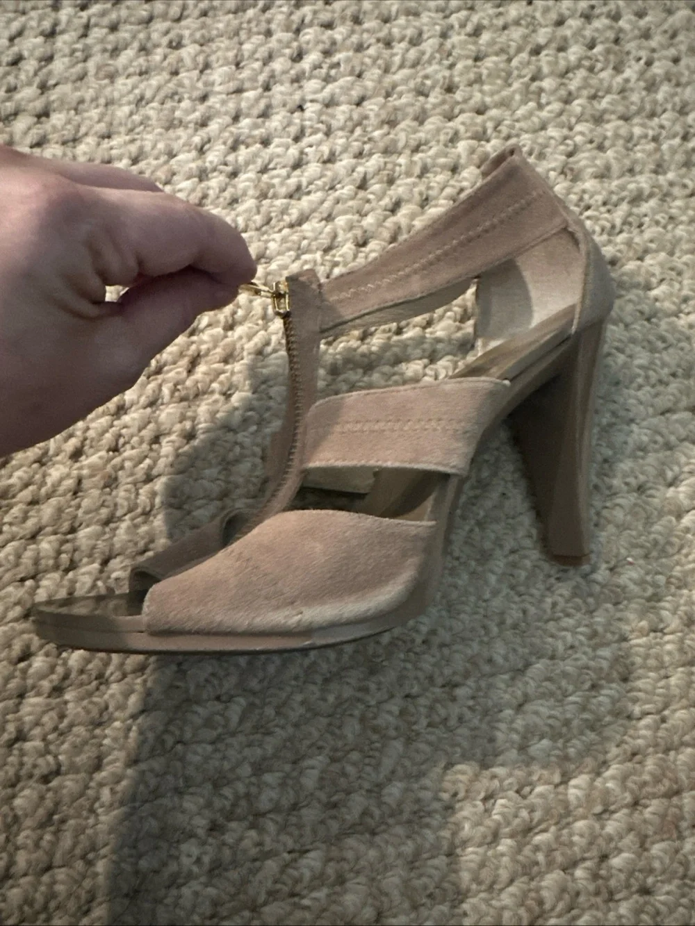 Michael Kors Berkley taupe suede strappy wedge sandals Sz 8 with gold detail
